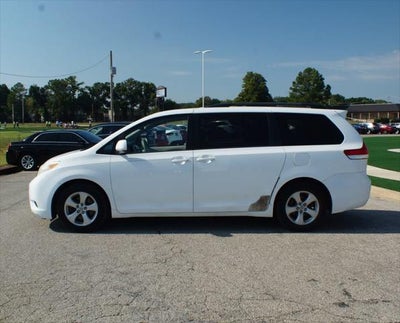 2014 Toyota Sienna LE
