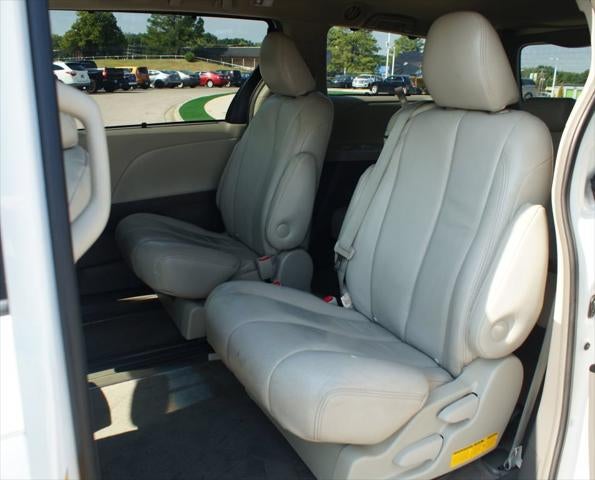 2014 Toyota Sienna LE