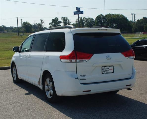2014 Toyota Sienna LE