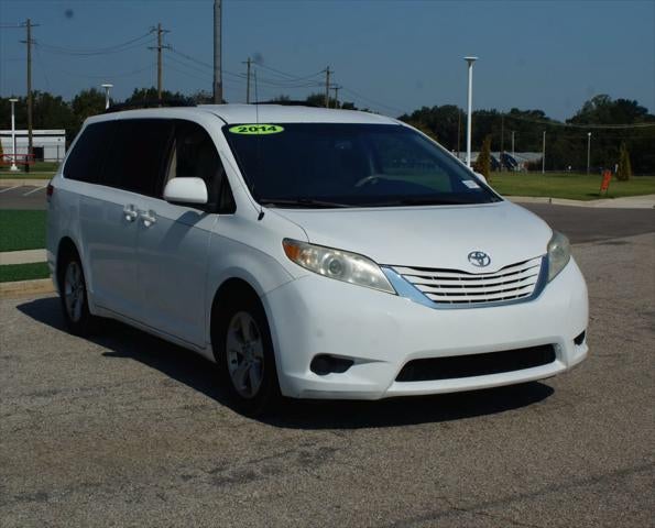 2014 Toyota Sienna LE