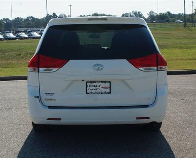 2014 Toyota Sienna LE