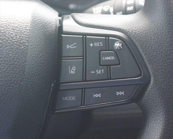 2025 Toyota Sienna LE