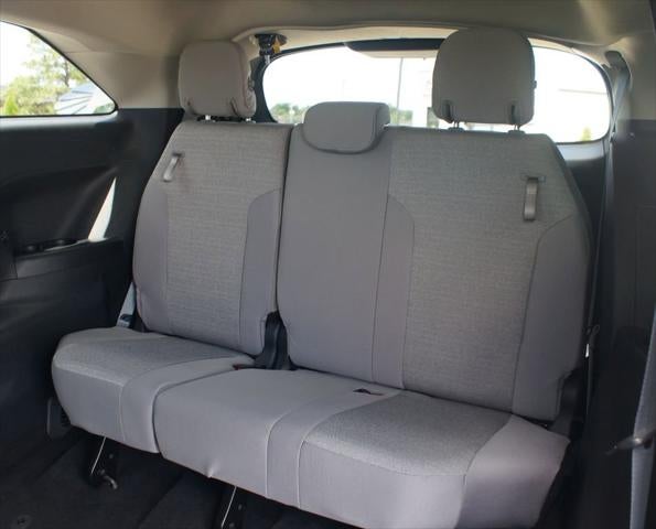 2025 Toyota Sienna LE