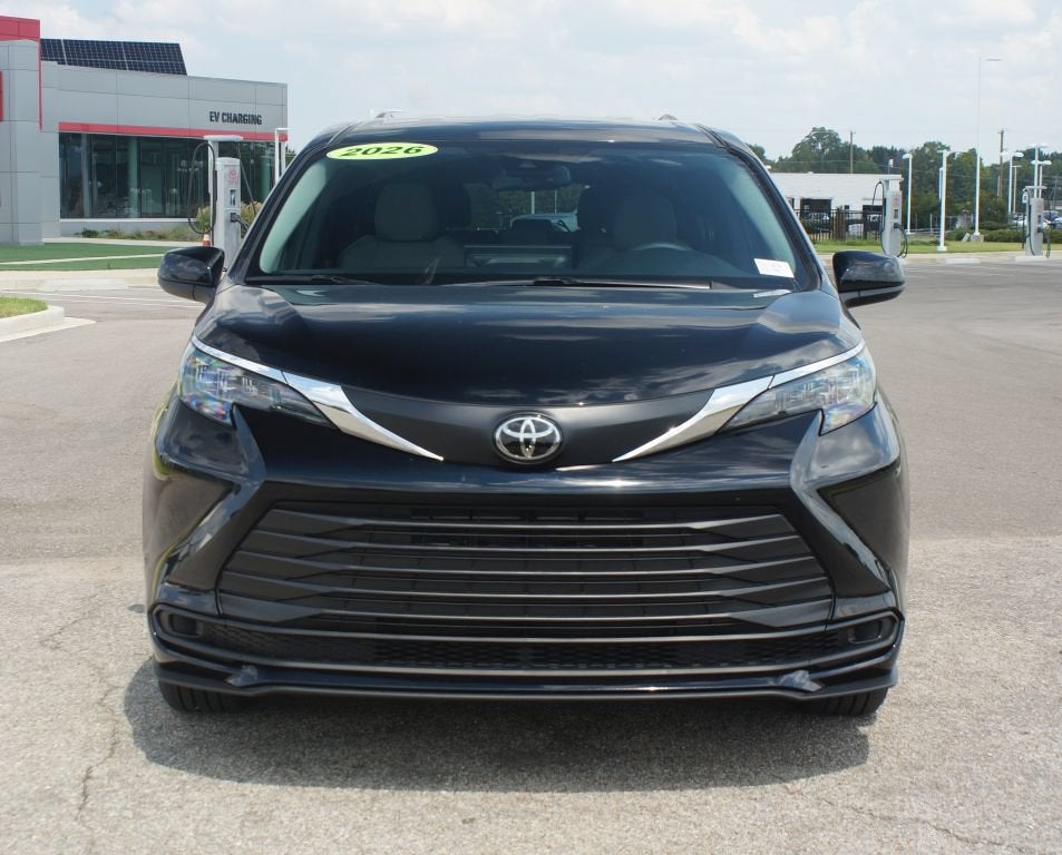 2026 Toyota Sienna LE