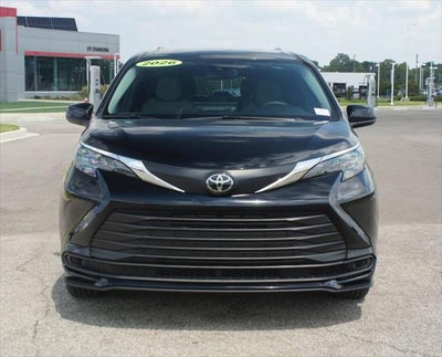 2026 Toyota Sienna LE