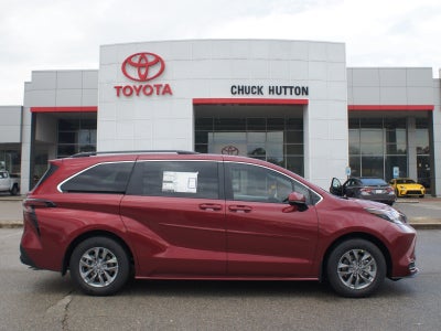 2026 Toyota Sienna LE