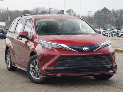 2026 Toyota Sienna LE
