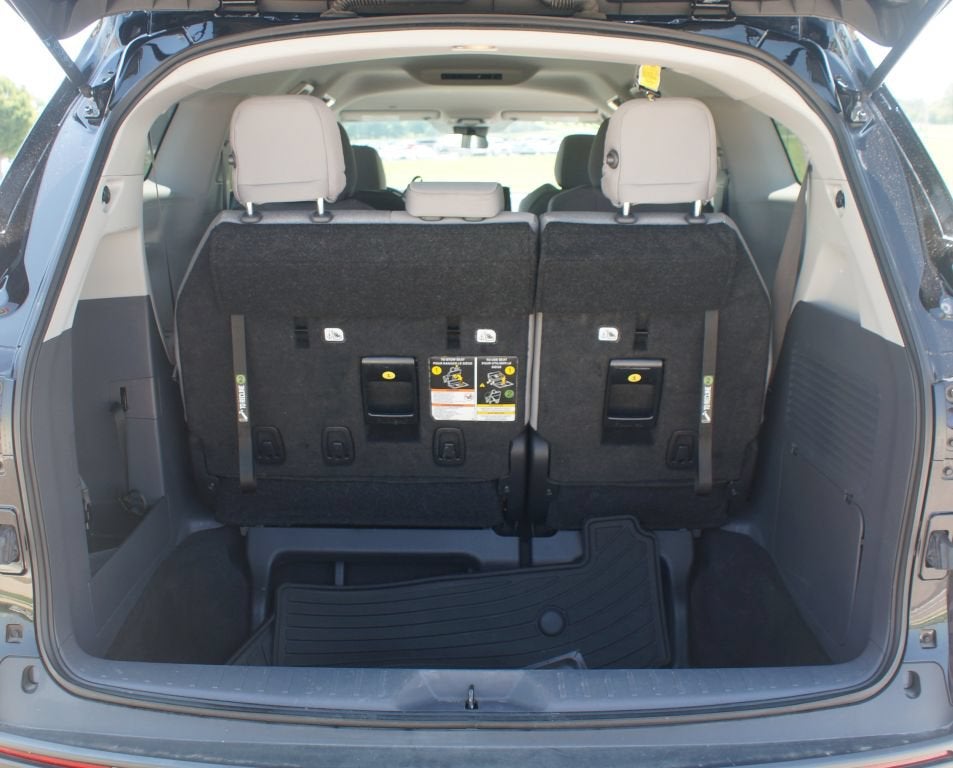 2024 Toyota Sienna LE