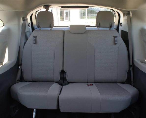 2024 Toyota Sienna LE
