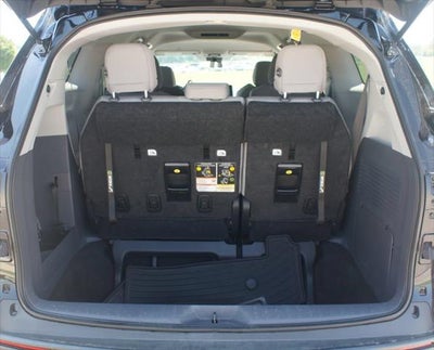 2024 Toyota Sienna LE
