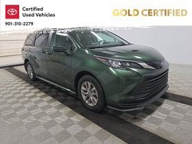 2024 Toyota Sienna LE