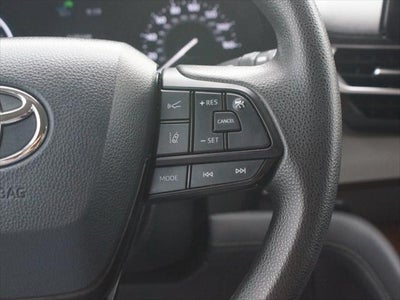 2024 Toyota Sienna LE