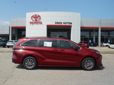 2026 Toyota Sienna LE
