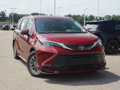 2026 Toyota Sienna LE