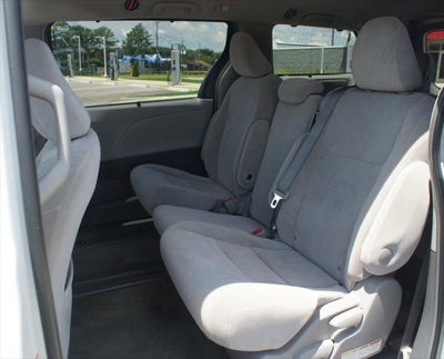 2017 Toyota Sienna LE