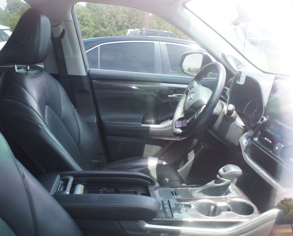 2022 Toyota Highlander Hybrid Limited