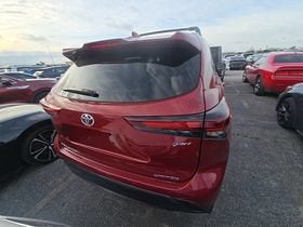 2026 Toyota Highlander Hybrid Limited