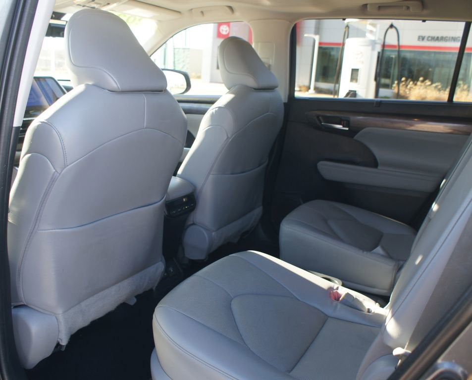 2023 Toyota Highlander Hybrid Limited