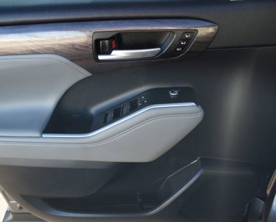 2023 Toyota Highlander Hybrid Limited