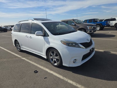 2015 Toyota Sienna SE