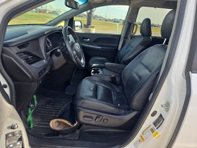 2015 Toyota Sienna SE