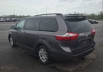 2016 Toyota Sienna XLE