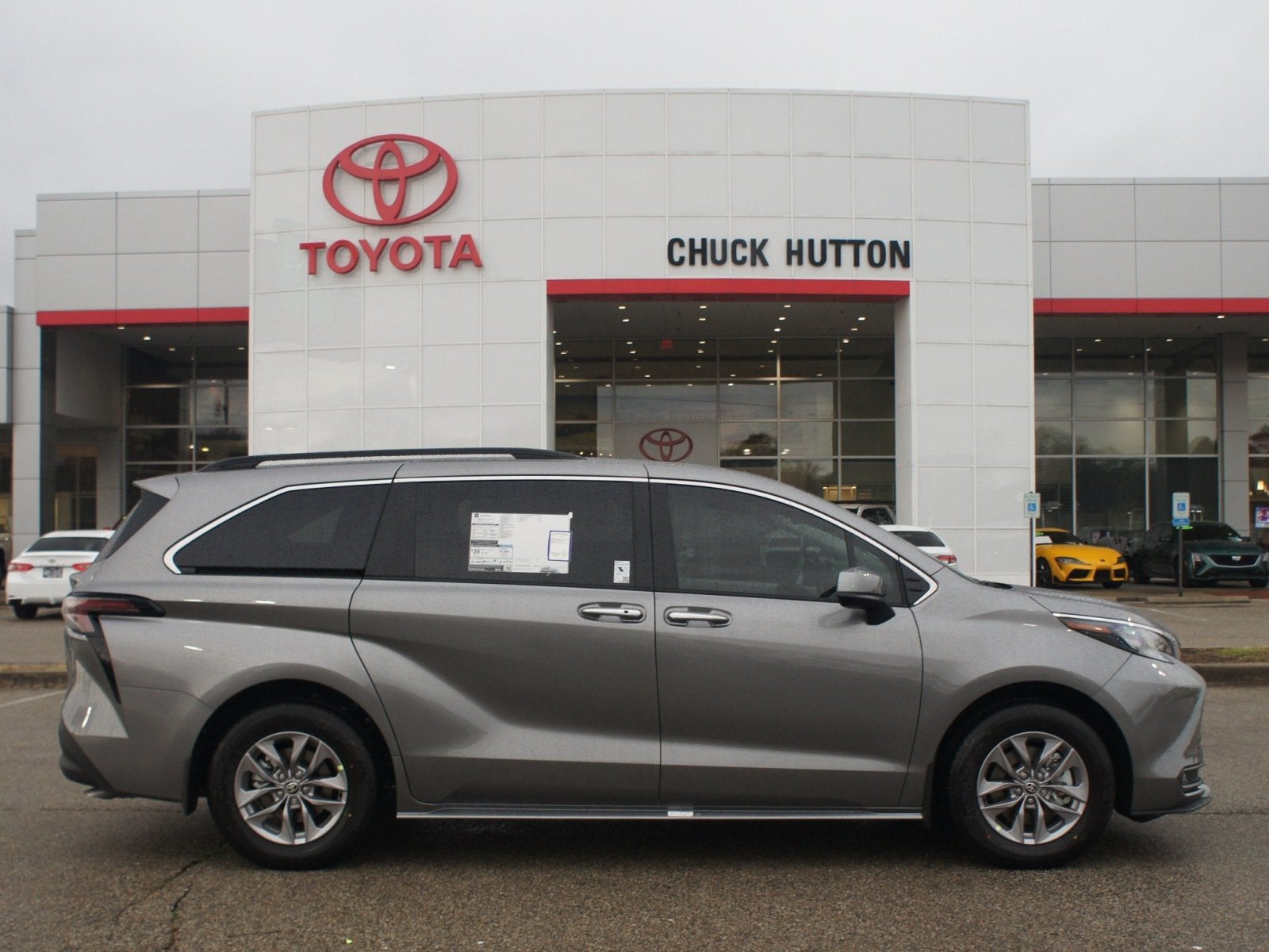 2026 Toyota Sienna XLE