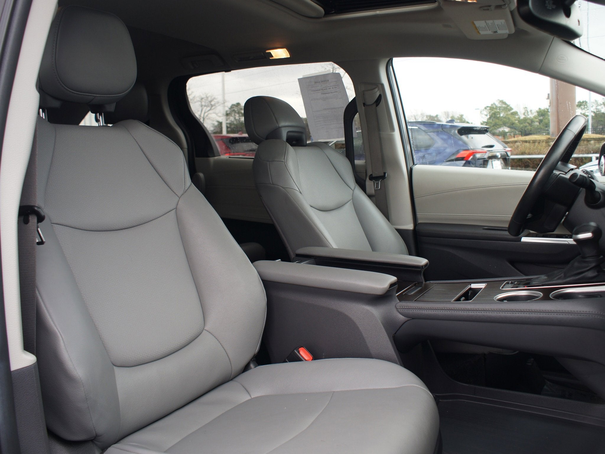 2024 Toyota Sienna XLE