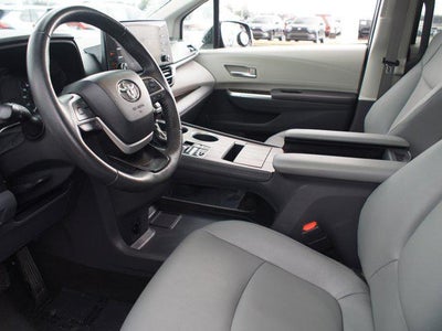 2024 Toyota Sienna XLE