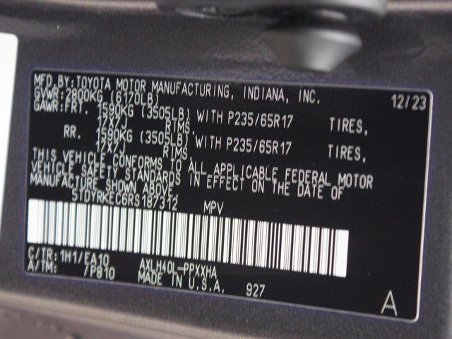 2024 Toyota Sienna XLE