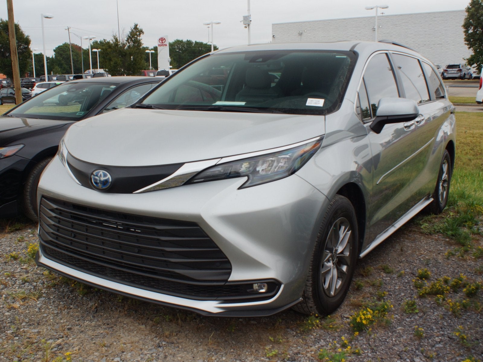 2025 Toyota Sienna XLE