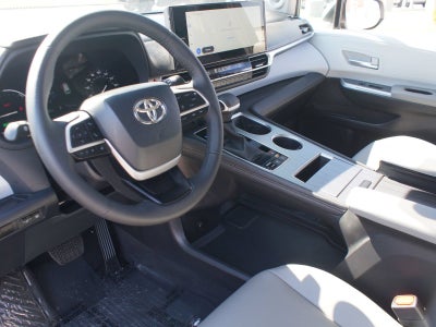 2026 Toyota Sienna XLE