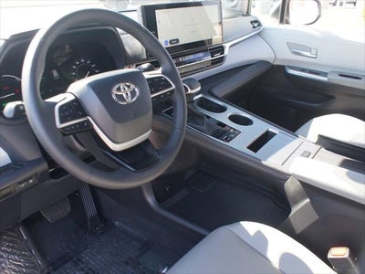 2026 Toyota Sienna XLE