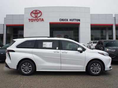 2025 Toyota Sienna XLE