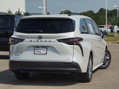 2026 Toyota Sienna XLE