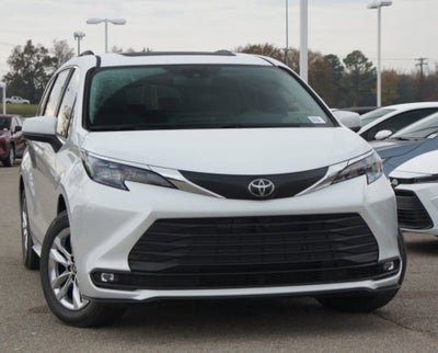 2026 Toyota Sienna XLE