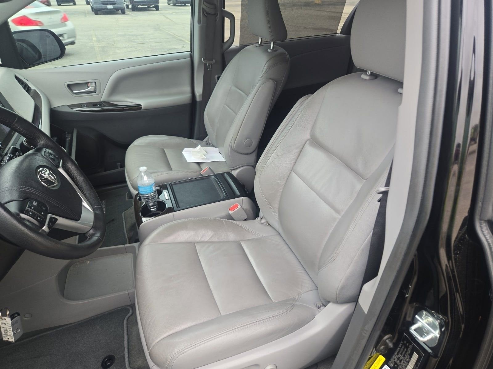 2018 Toyota Sienna XLE