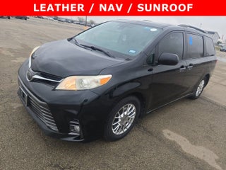 2018 Toyota Sienna XLE