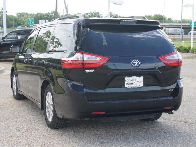 2018 Toyota Sienna XLE