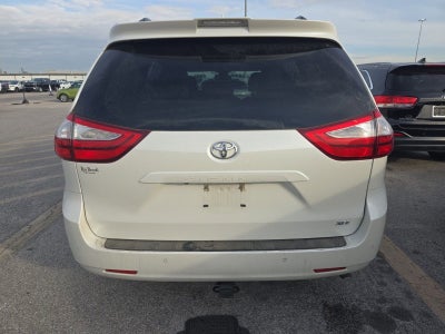 2018 Toyota Sienna XLE Premium