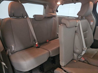 2019 Toyota Sienna XLE