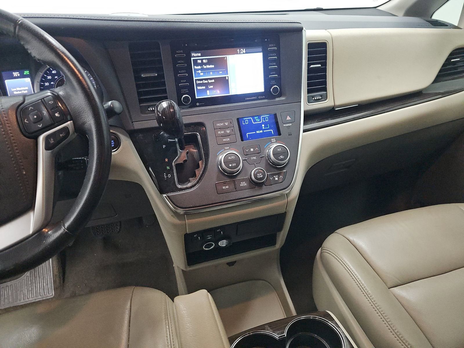 2019 Toyota Sienna XLE