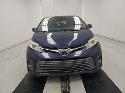2019 Toyota Sienna XLE
