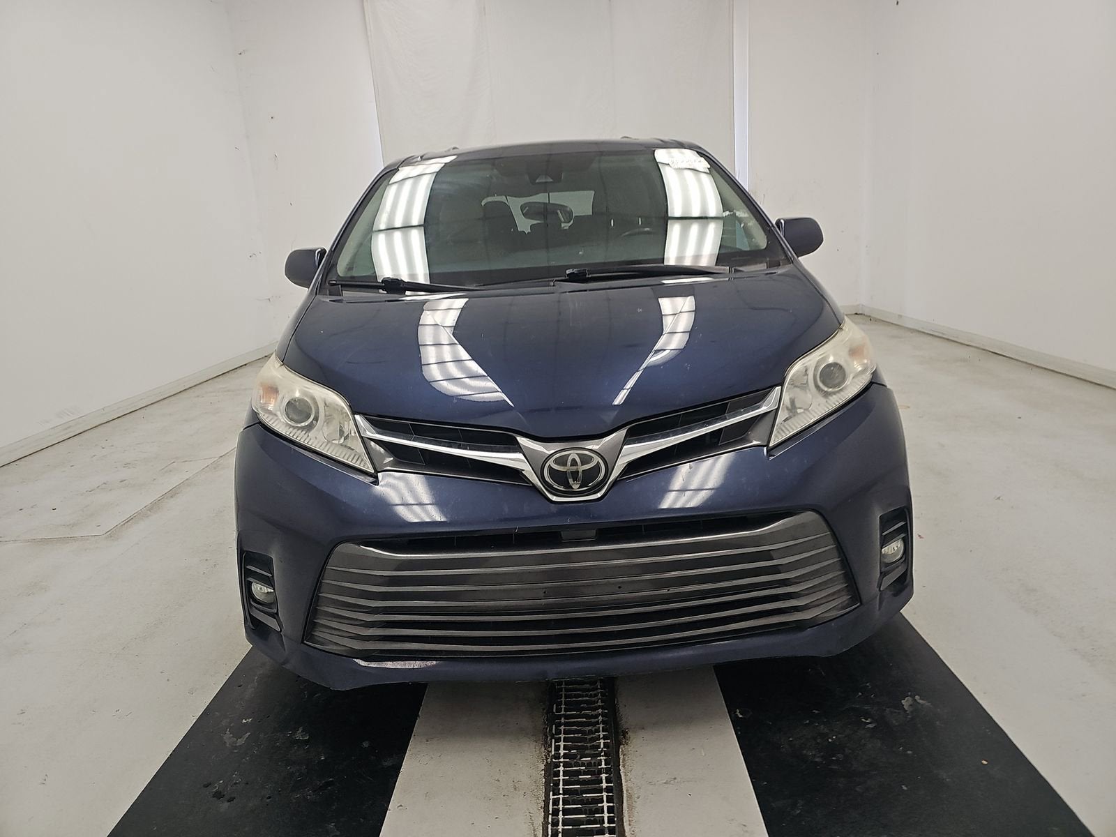 2019 Toyota Sienna XLE