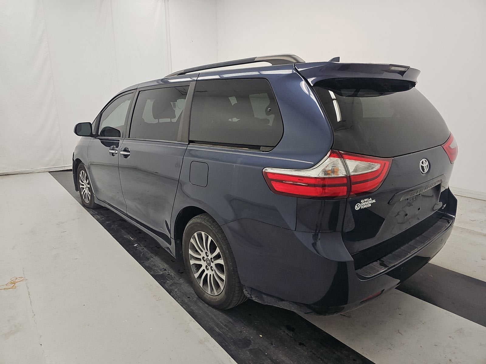 2019 Toyota Sienna XLE