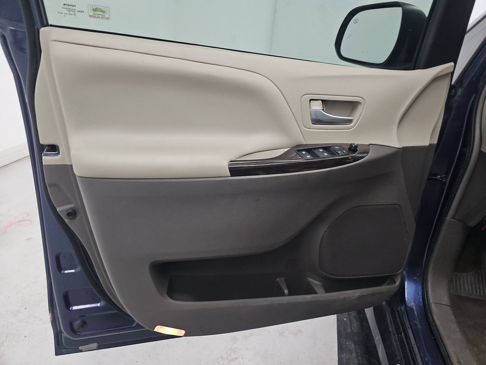 2019 Toyota Sienna XLE