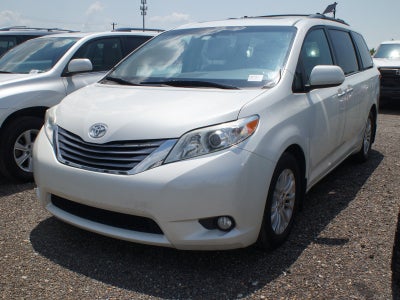 2017 Toyota Sienna XLE Premium