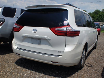 2017 Toyota Sienna XLE Premium