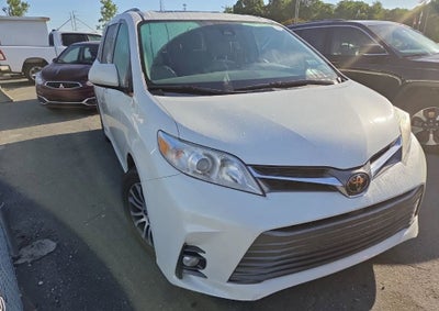 2018 Toyota Sienna XLE Premium