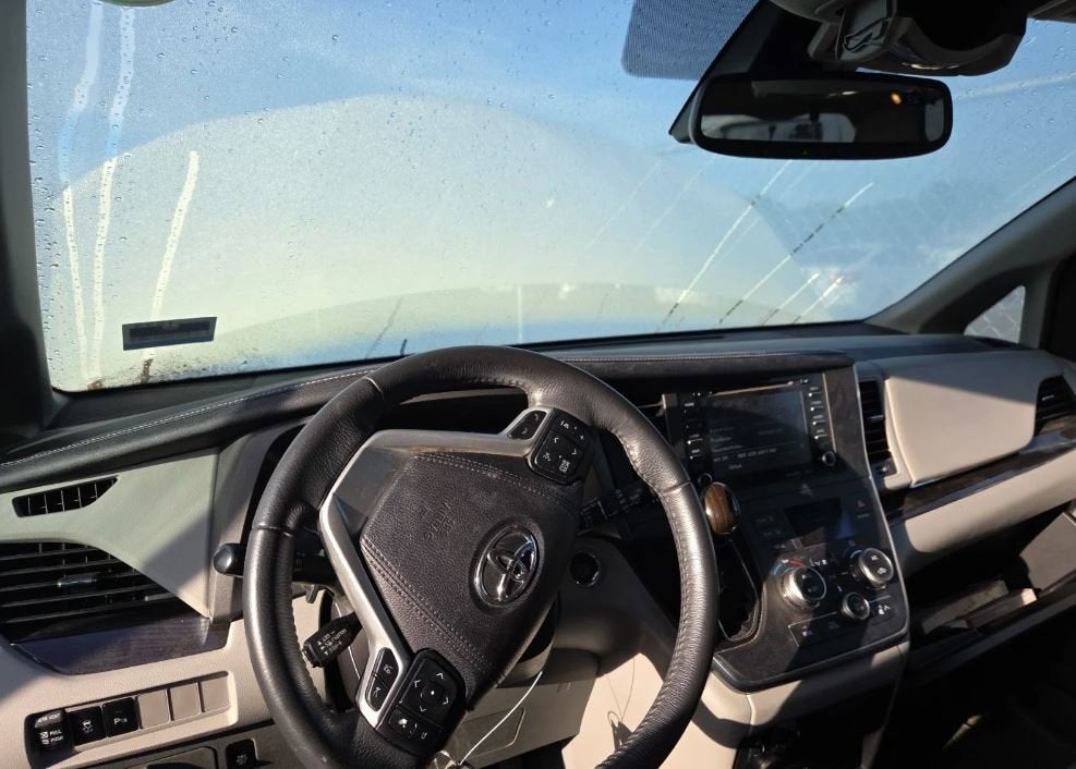 2018 Toyota Sienna XLE Premium